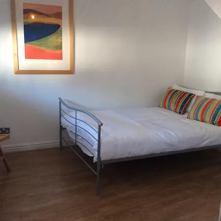 5 Hatfield Cresent Feriehus *